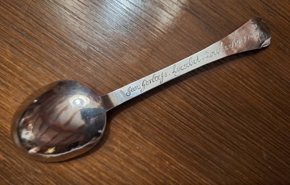 Jan Gerloefs Lijesebet Zoecks 1732

AI