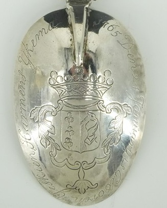 1765 den 24 january is gebooren Yeskien Harmens Ykema